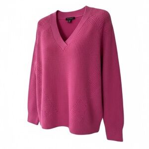 Saks fifth Avenue hot pink v neck cashmere sweater, size M